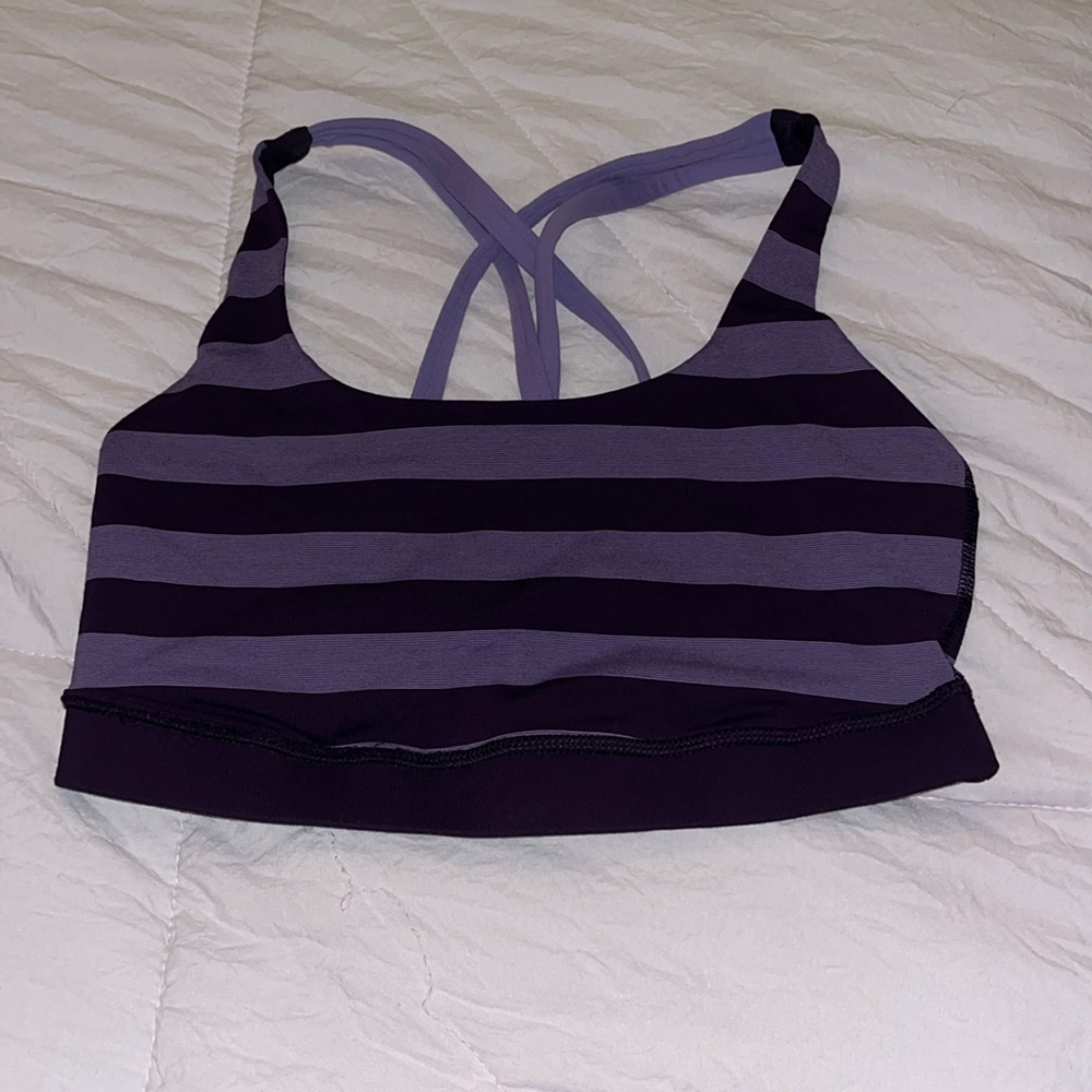 Lululemon sports bra